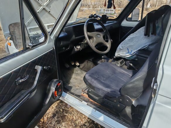1995 Lada (ВАЗ) 2121 (4x4) I Рестайлинг, белый, 380000 рублей - вид 15