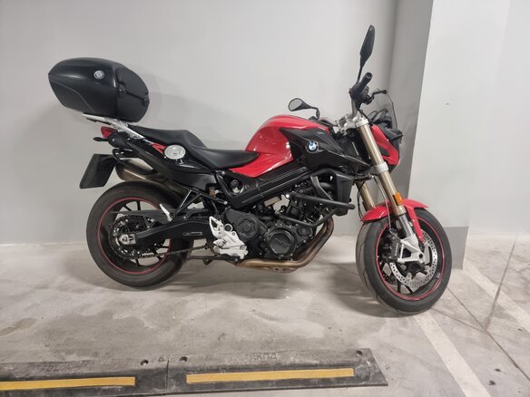 2018 BMW F 800 R, красный, 800000 рублей - вид 35