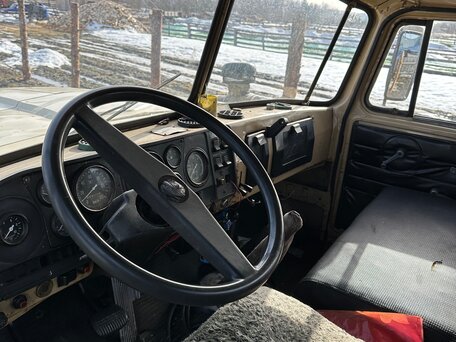 2000 Урал 4320, серебристый, 900000 рублей, вид 4
