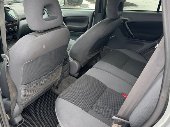 2002 Toyota RAV4 II (XA20), серый, 815000 рублей - вид 12