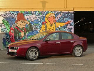 2008 Alfa Romeo 159, пурпурный, 2000000 рублей, вид 3
