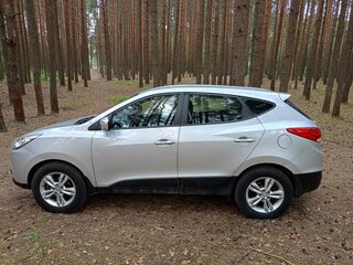 2010 Hyundai ix35 I, серебристый, 800000 рублей, вид 2