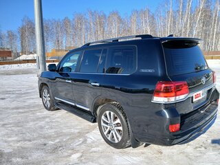 2016 Toyota Land Cruiser 200 Series Рестайлинг 2, чёрный, 5600000 рублей, вид 4