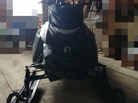 2013 BRP Ski-Doo Summit 600, чёрный, 550000 рублей, вид 2
