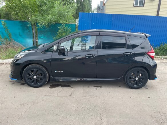 2018 Nissan Note e-Power II Рестайлинг, чёрный, 1520000 рублей - вид 5