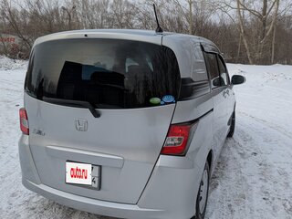 2010 Honda Freed I, серебристый, 1100000 рублей, вид 3