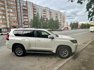 2018 Toyota Land Cruiser Prado 150 Series Рестайлинг 2, белый, 5800000 рублей, вид 2