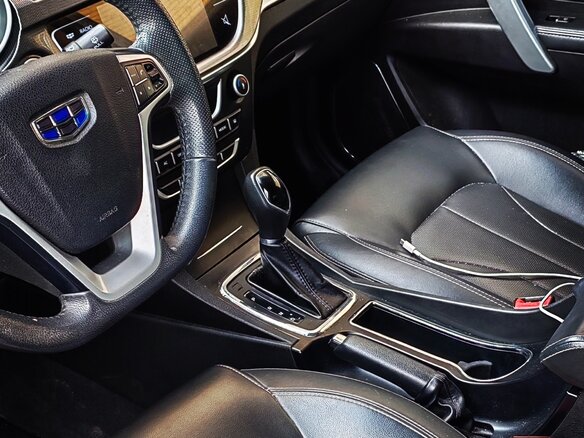 2018 Geely Emgrand 7 I Рестайлинг, серый, 895000 рублей - вид 5
