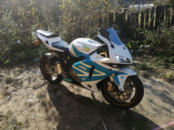 2005 Honda CBR 600RR, белый, 500000 рублей - вид 6