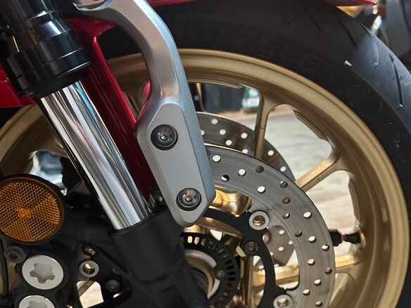 2020 Yamaha XSR900, белый, 900000 рублей - вид 15