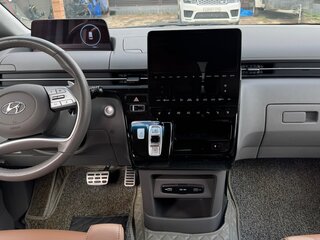 2021 Hyundai Staria I, белый, 5900000 рублей, вид 3