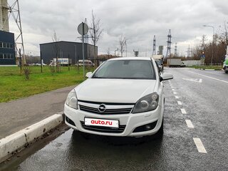 2011 Opel Astra H Рестайлинг, белый, 530000 рублей, вид 2