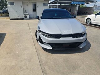 2022 Kia K5 III, серый, 2900000 рублей, вид 1