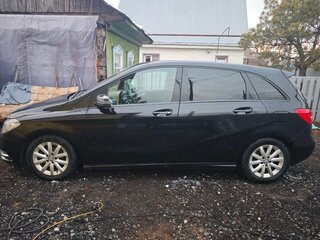 2013 Mercedes-Benz B-Класс 180 II (W246), чёрный, 1300000 рублей, вид 4
