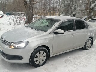 2014 Volkswagen Polo V, серебристый, 700000 рублей, вид 1