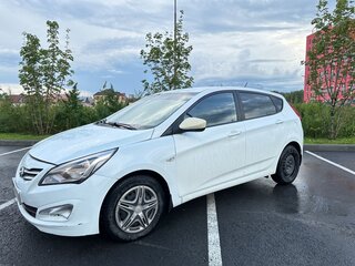 2016 Hyundai Solaris I Рестайлинг, белый, 850000 рублей, вид 1