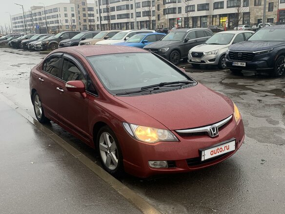 2008 Honda Civic VIII, красный, 500000 рублей - вид 1