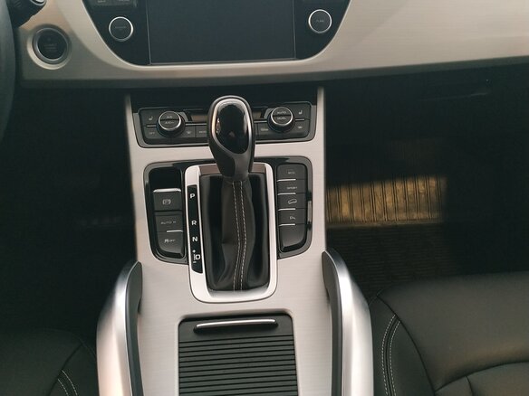 2019 Geely Atlas I, коричневый - вид 19
