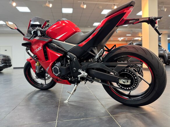 2025 Voge 525RR, красный, 577000 рублей - вид 8