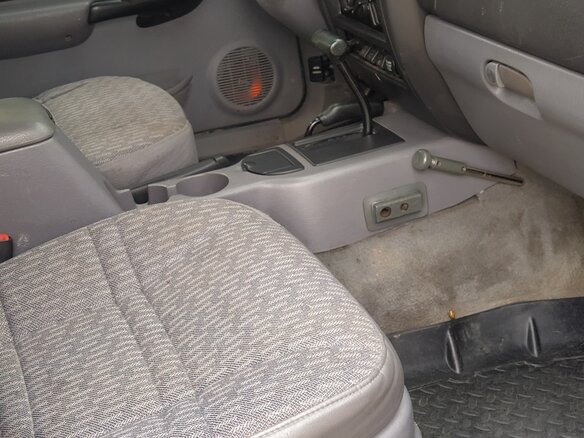 1998 Jeep Cherokee II (XJ) Рестайлинг, зелёный - вид 5