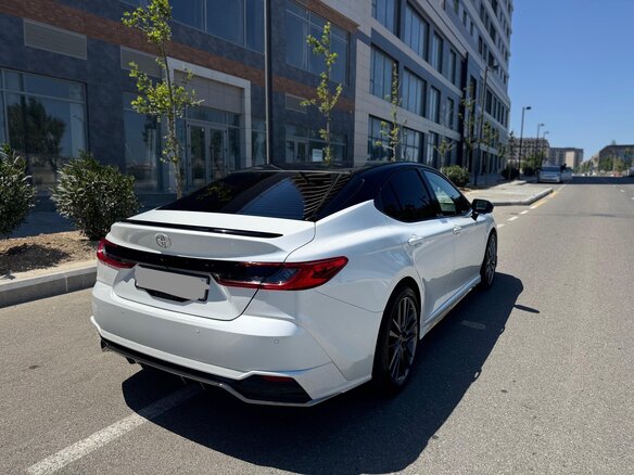 2024 Toyota Camry IX (XV80) China Market, белый, 3700000 рублей - вид 2