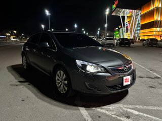 2011 Opel Astra J, серый, 840000 рублей, вид 3