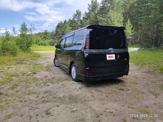 2014 Toyota Voxy III (R80), чёрный, 1730000 рублей, вид 5
