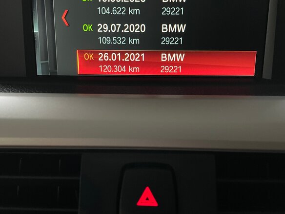 2017 BMW 3 серии 320i xDrive VI (F3x) Рестайлинг, белый - вид 11