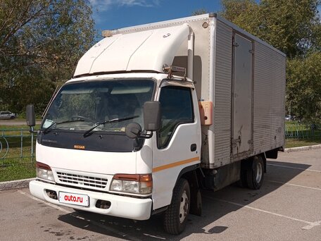 1996 Nissan Condor, белый, 900000 рублей, вид 1
