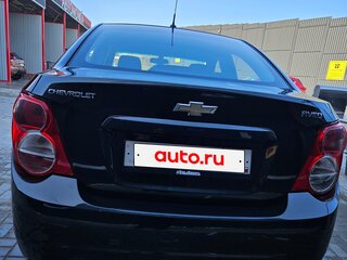 2013 Chevrolet Aveo II, чёрный, 750000 рублей, вид 4