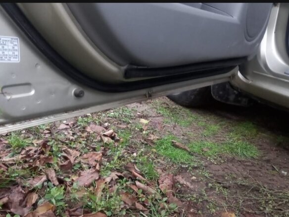 2005 Mazda 3 I (BK), золотистый, 610000 рублей - вид 3