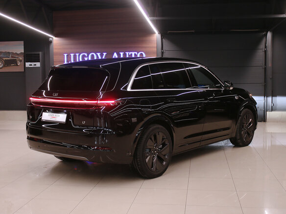 2024 Li Auto (Lixiang) L7 52.3 kWh I Рестайлинг, чёрный - вид 2