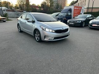 2017 Kia Forte II Рестайлинг, серый, 900000 рублей, вид 5