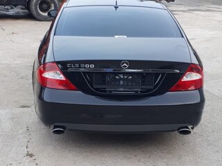2005 Mercedes-Benz CLS 500 I (C219), чёрный, 850000 рублей, вид 3