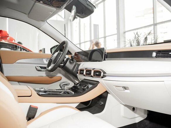 2026 Jetour X70+ I Рестайлинг, чёрный, 3399000 рублей - вид 23
