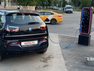 2018 BMW i3 94Ah I (I01) Рестайлинг, синий, 1750000 рублей, вид 4