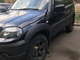 2020 Chevrolet Niva I Рестайлинг, чёрный, 920000 рублей, вид 1