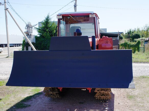 2002 ВгТЗ ДТ-75/ДЗ-42, красный - вид 16