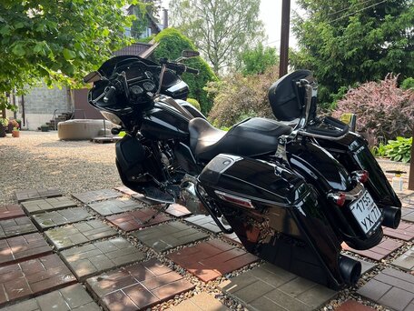 2015 Harley-Davidson Road Glide, чёрный, 1300000 рублей, вид 4