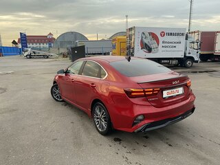 2021 Kia Cerato IV Рестайлинг, красный, 2450000 рублей, вид 4