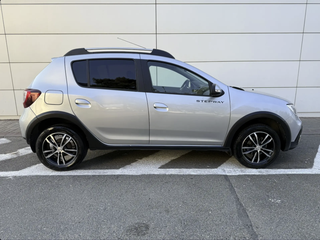 2020 Renault Sandero Stepway II Рестайлинг, серый, 1010000 рублей, вид 4