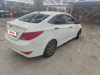 2014 Hyundai Solaris I Рестайлинг, белый, 490000 рублей, вид 4