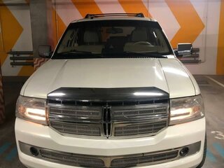 2007 Lincoln Navigator III, белый, 2700000 рублей, вид 1