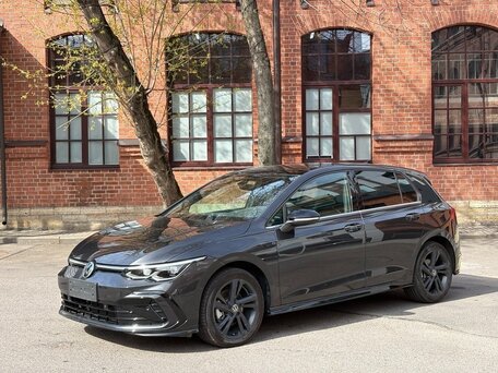 2023 Volkswagen Golf VIII, серый, 2070000 рублей, вид 1