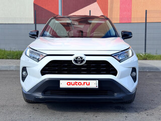 2020 Toyota RAV4 V (XA50), белый, 3000000 рублей, вид 2