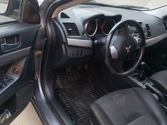 2007 Mitsubishi Lancer X, серый, 260000 рублей - вид 10