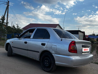 2005 Hyundai Accent ТагАЗ II, серебристый, 200000 рублей, вид 3