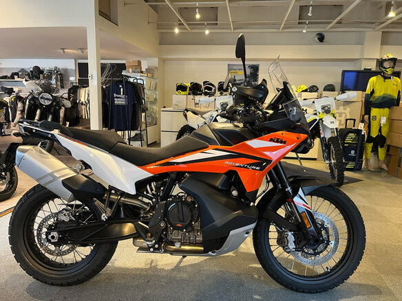 2023 KTM 890 Adventure, оранжевый, 1200000 рублей - вид 5