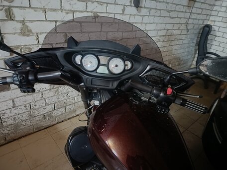2013 Victory Cross Country, коричневый, 900000 рублей, вид 2