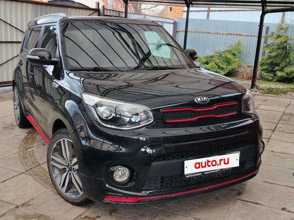 2018 Kia Soul II Рестайлинг, чёрный, 1570000 рублей - вид 2